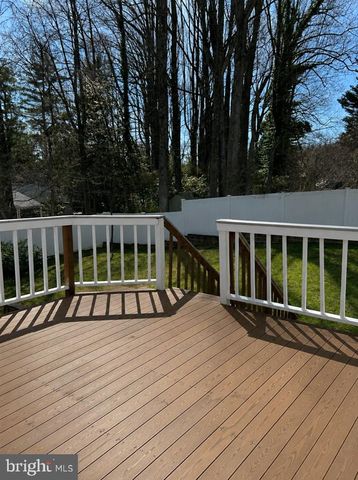 1639 WINDING WAYE LN, Silver Spring, MD 20902