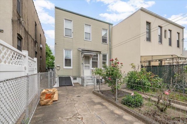 1622 Norman Street, Ridgewood, NY 11385
