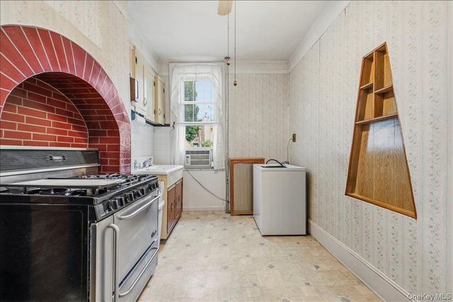 1622 Norman Street, Ridgewood, NY 11385