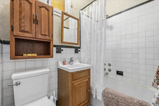 1622 Norman Street, Ridgewood, NY 11385