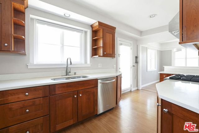 150 Anita Drive, Pasadena, CA 91105