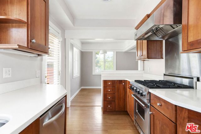 150 Anita Drive, Pasadena, CA 91105