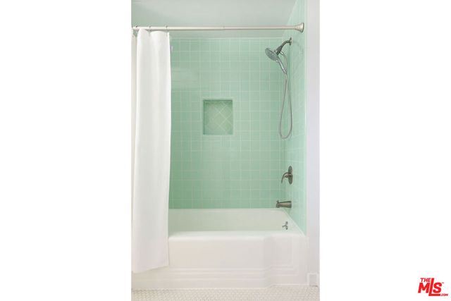 150 Anita Drive, Pasadena, CA 91105