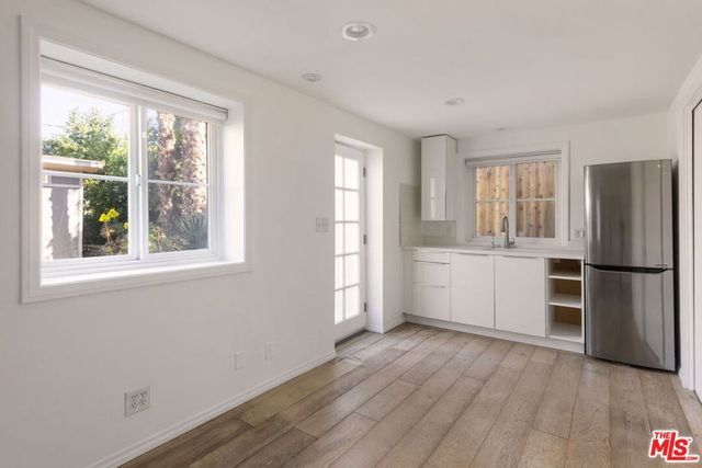 150 Anita Drive, Pasadena, CA 91105