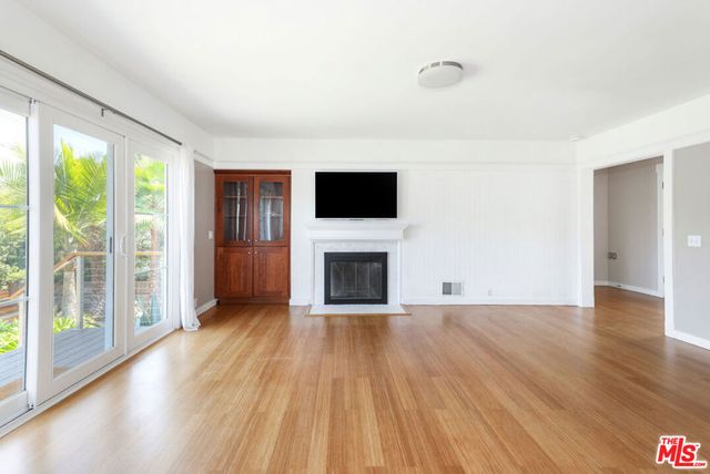 150 Anita Drive, Pasadena, CA 91105