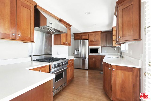 150 Anita Drive, Pasadena, CA 91105