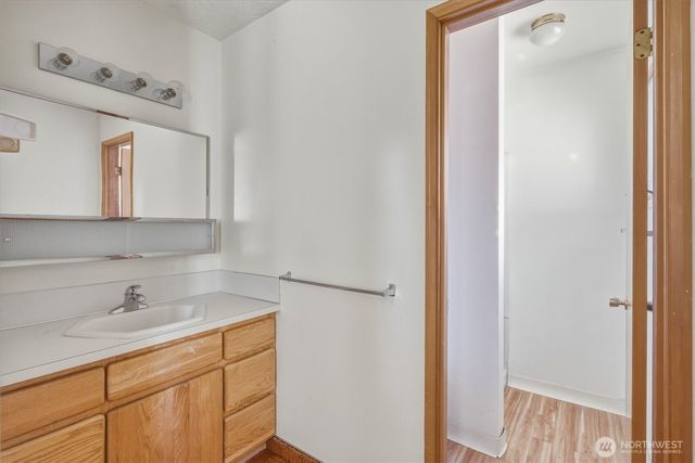142 Inglewood Drive, Longview, WA 98632