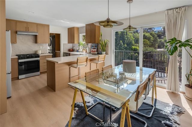 5215 Baza, Woodland Hills, CA 91364