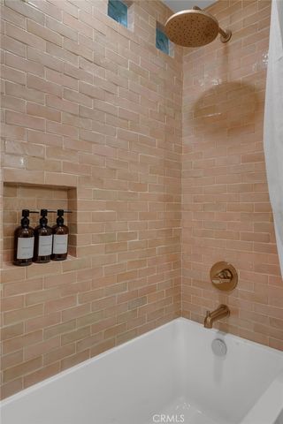 5215 Baza, Woodland Hills, CA 91364