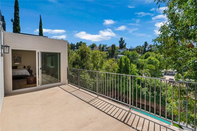 5215 Baza, Woodland Hills, CA 91364
