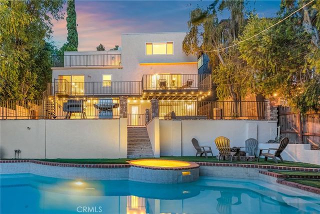 5215 Baza, Woodland Hills, CA 91364