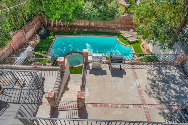 5215 Baza, Woodland Hills, CA 91364