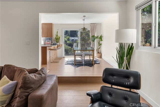 5215 Baza, Woodland Hills, CA 91364