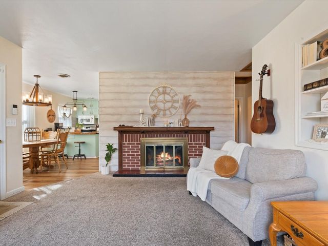 2414 28th Avenue, Rock Island, IL 61201