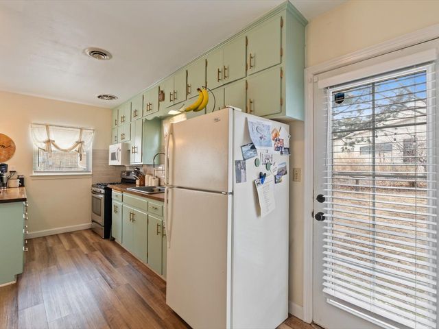 2414 28th Avenue, Rock Island, IL 61201