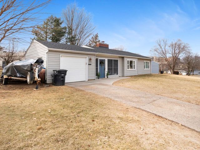 2414 28th Avenue, Rock Island, IL 61201