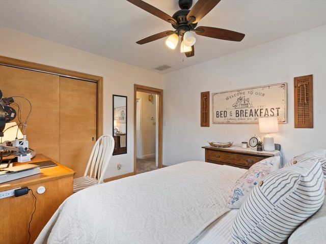 2414 28th Avenue, Rock Island, IL 61201