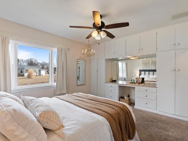 2414 28th Avenue, Rock Island, IL 61201