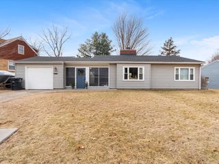 2414 28th Avenue, Rock Island, IL 61201
