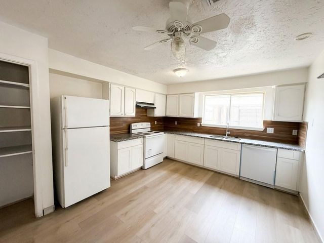 16034 Glen Mar Drive, Houston, TX 77082