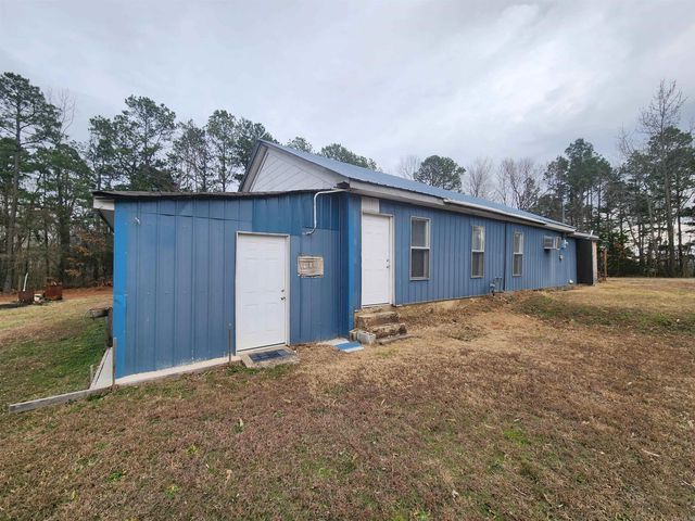 118 W Oak St, Cove, AR 71937