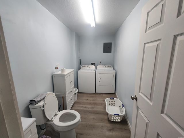 118 W Oak St, Cove, AR 71937