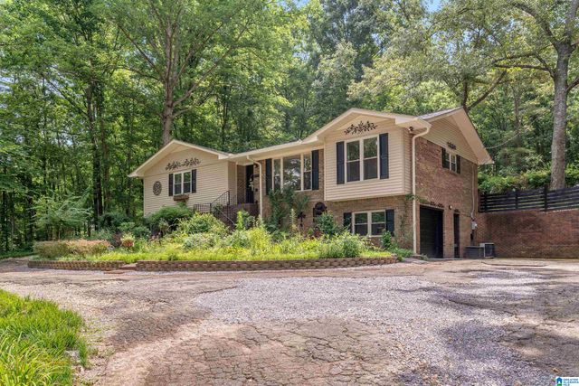 1800 REX LAKE ROAD, Leeds, AL 35094