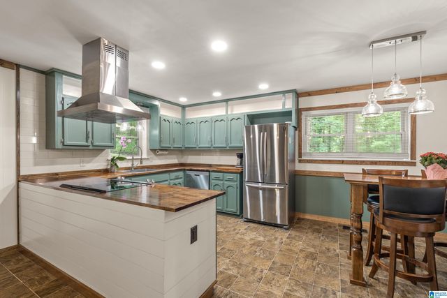 1800 REX LAKE ROAD, Leeds, AL 35094
