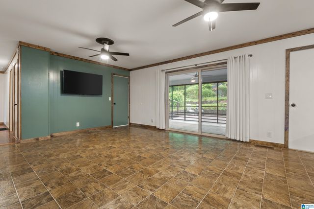 1800 REX LAKE ROAD, Leeds, AL 35094