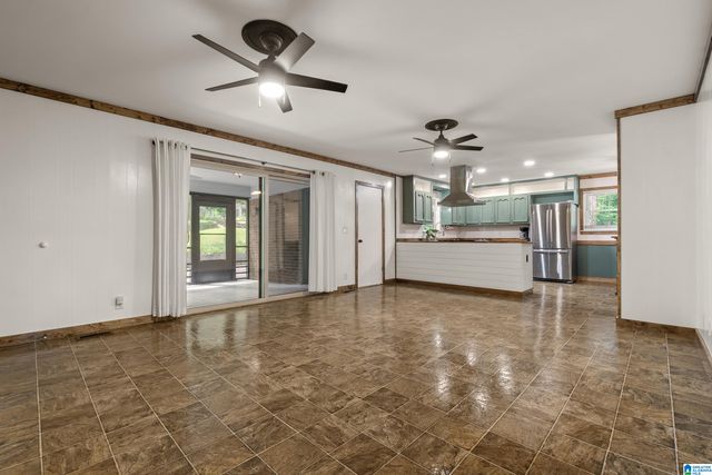 1800 REX LAKE ROAD, Leeds, AL 35094