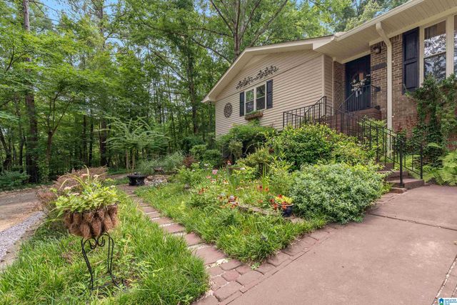 1800 REX LAKE ROAD, Leeds, AL 35094