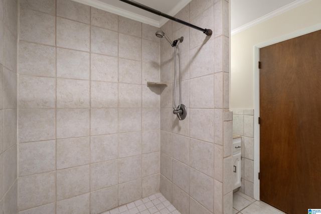 1800 REX LAKE ROAD, Leeds, AL 35094