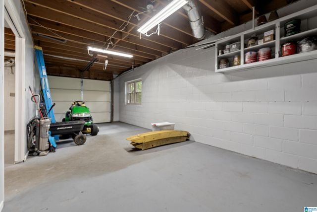 1800 REX LAKE ROAD, Leeds, AL 35094