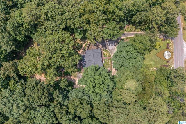 1800 REX LAKE ROAD, Leeds, AL 35094