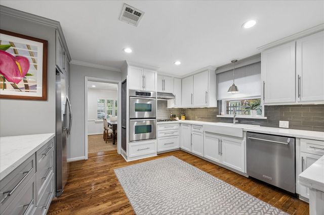 5638 Piping Rock Lane, Houston, TX 77056