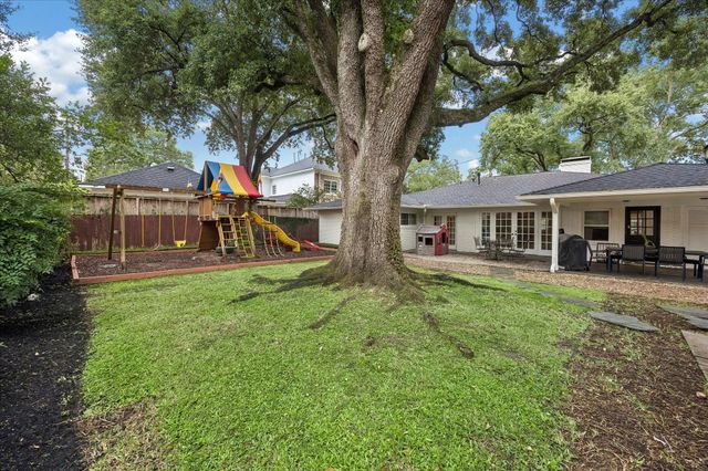 5638 Piping Rock Lane, Houston, TX 77056
