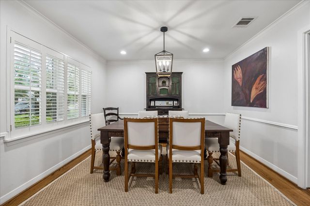 5638 Piping Rock Lane, Houston, TX 77056