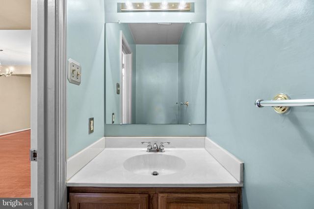 8871 MANAHAN DR, Ellicott City, MD 21043