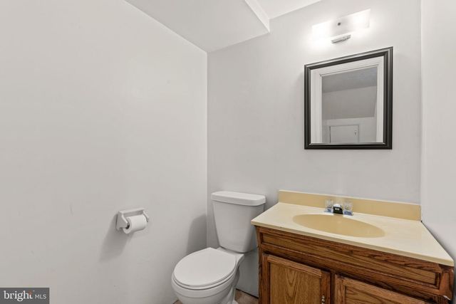 8871 MANAHAN DR, Ellicott City, MD 21043