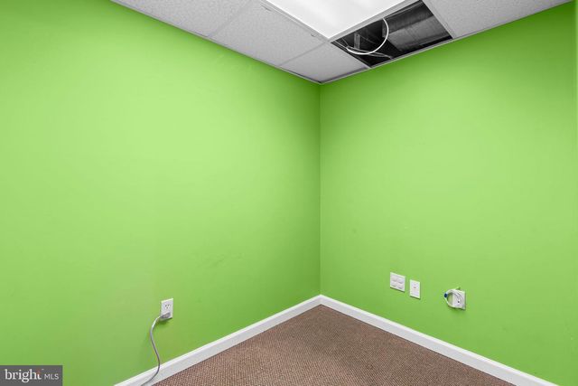 8871 MANAHAN DR, Ellicott City, MD 21043