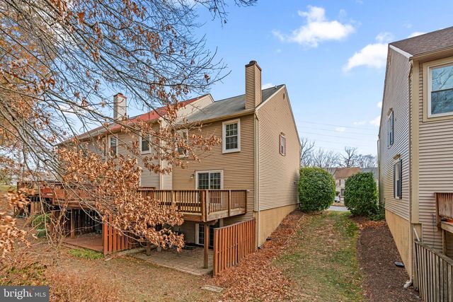 8871 MANAHAN DR, Ellicott City, MD 21043