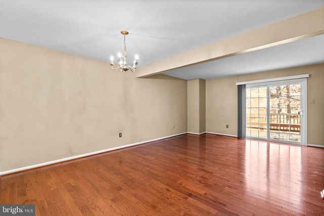 8871 MANAHAN DR, Ellicott City, MD 21043