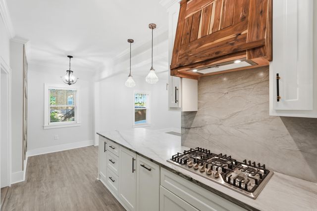 1109 Kavanaugh Blvd, Little Rock, AR 72205