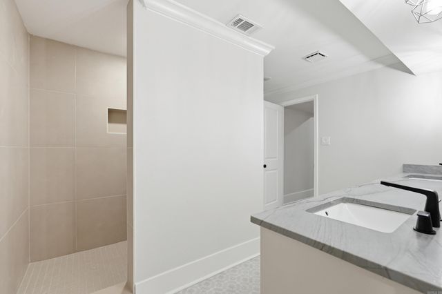 1109 Kavanaugh Blvd, Little Rock, AR 72205