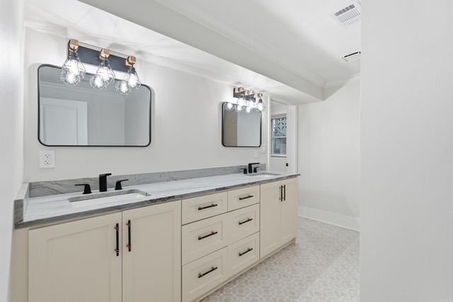 1109 Kavanaugh Blvd, Little Rock, AR 72205