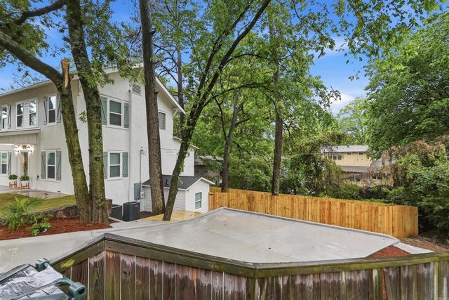 1109 Kavanaugh Blvd, Little Rock, AR 72205