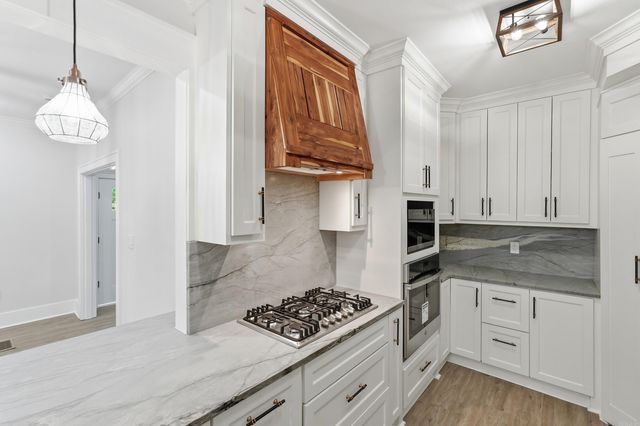 1109 Kavanaugh Blvd, Little Rock, AR 72205