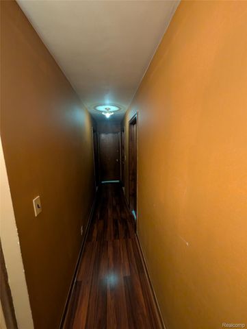27072 Simone Street, Dearborn Heights, MI 48127