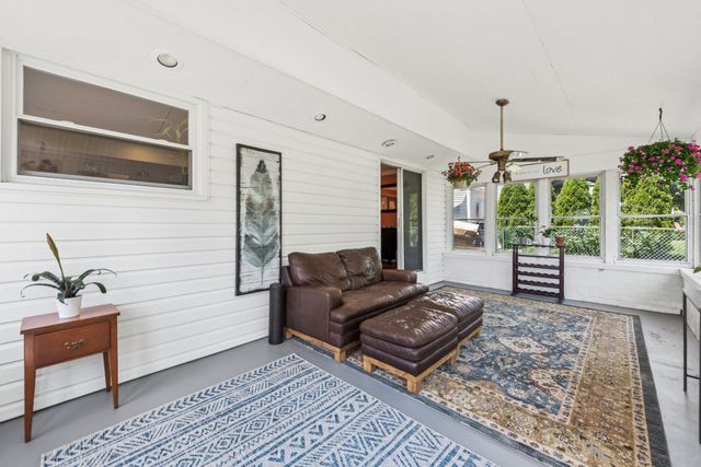 275 WAVERLY RD, Southampton, PA 18966