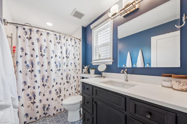 275 WAVERLY RD, Southampton, PA 18966